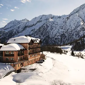 Locatori 3*, Passo del Tonale Itálie